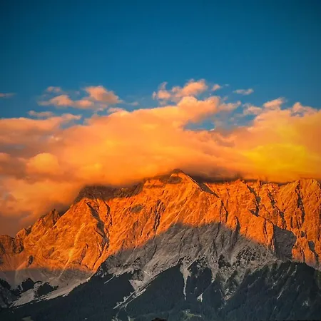 Gaestehaus Alpenblick 게스트하우스 레르모스