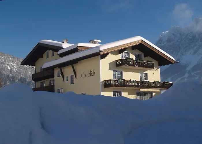 Гостевой дом Gaestehaus Alpenblick Лермос