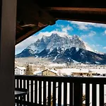 Gaestehaus Alpenblick 3*